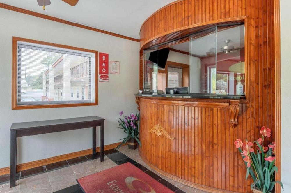 Econo Lodge Fort Jackson